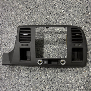 07-13 Chevrolet Silverado / GMC Sierra Center Dash Radio Trim DK TITANIUM 20935608 OEM