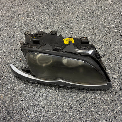 2005 BMW E46 325xi LHD Passenger Side XENON Headlight 1305621796 OEM